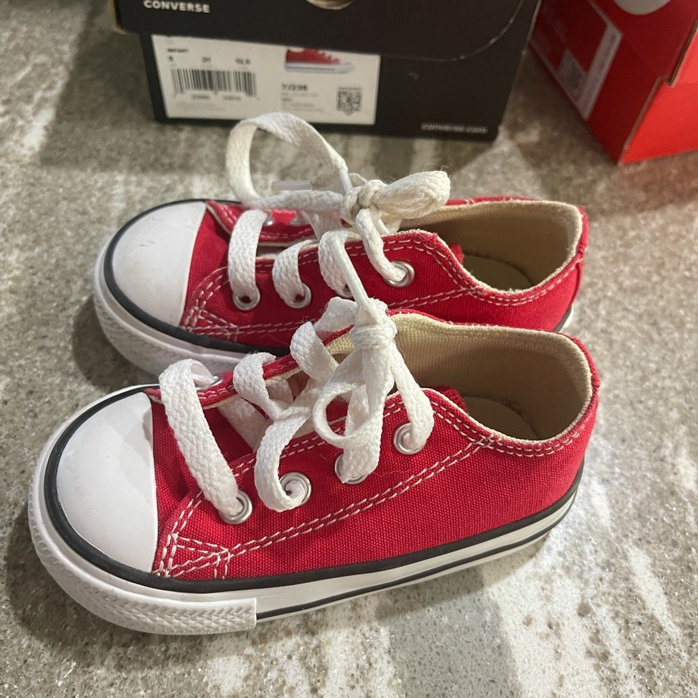 Toddler/baby converse